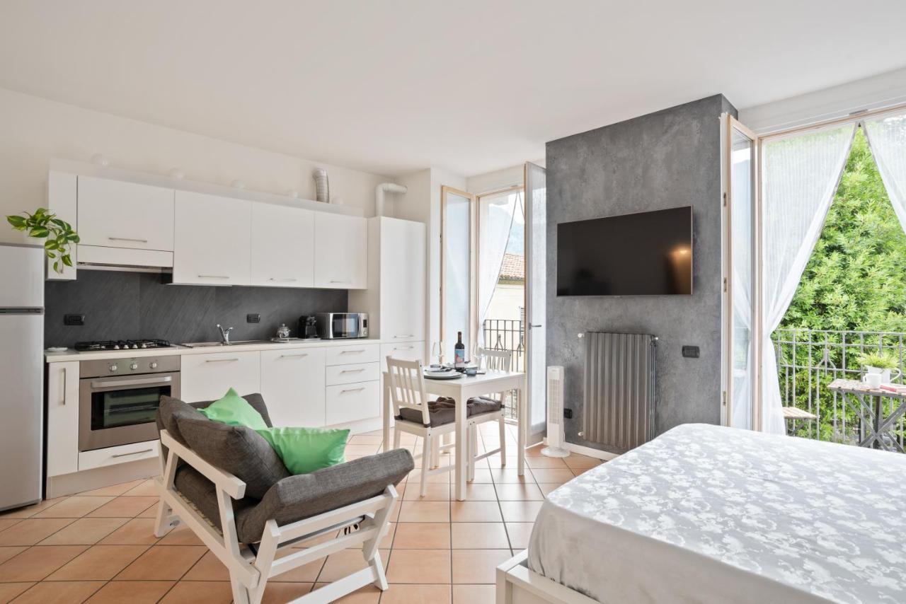 Lake Como Studio With Balcony And Private Parking Ossuccio Eksteriør bilde